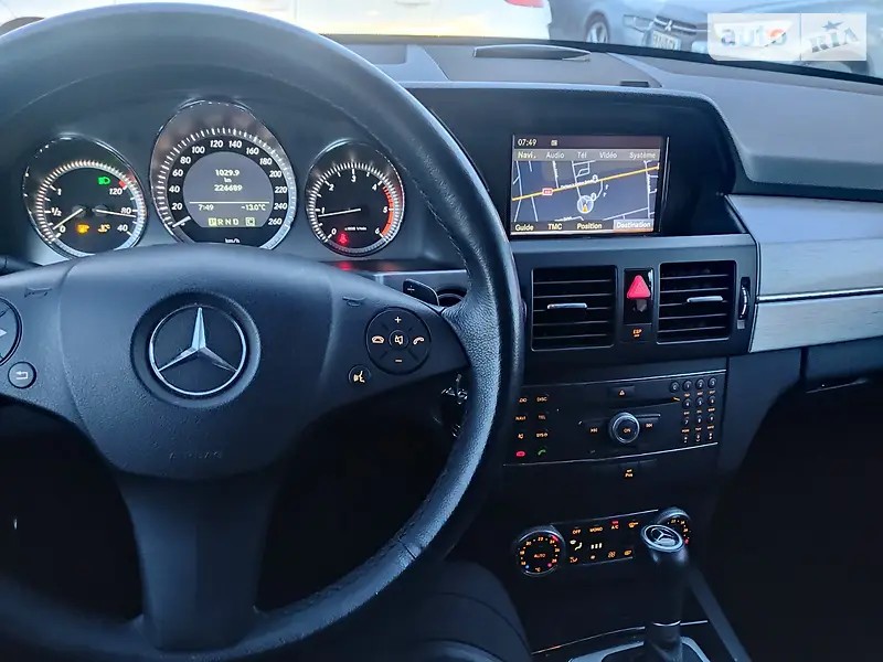 Mercedes-Benz GLK-Class 2009 рік.
