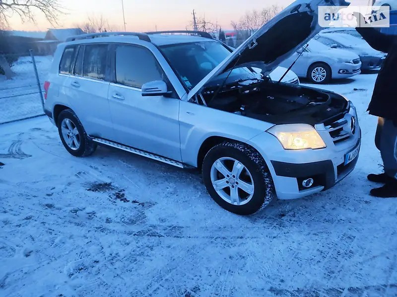 Mercedes-Benz GLK-Class 2009 рік.