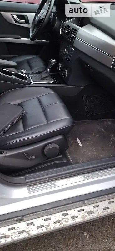 Mercedes-Benz GLK-Class 2009 рік.